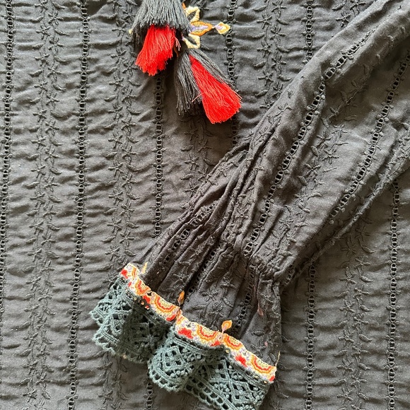 Johnny Was Embroidered Long Sleeve Black Blouse Size XS - Picture 14 of 16